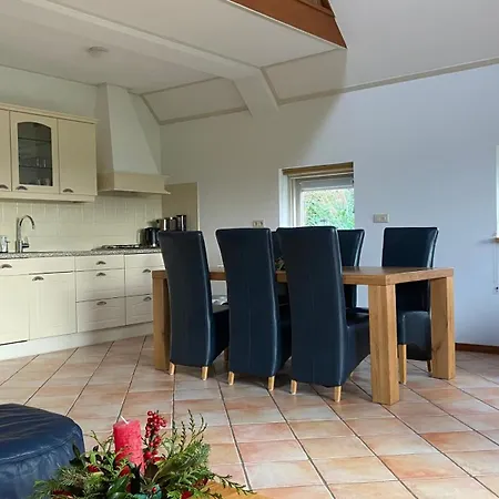 Vakantiehuis De Fiere - Wijngaard Zutphen Holiday home *